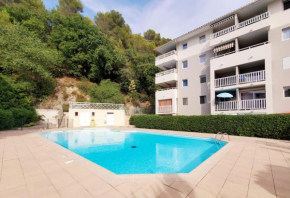 Appartement avec piscine proche bord de mer